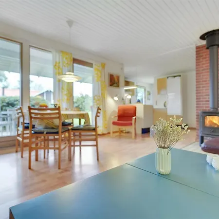 Ingebore - 350m From The Sea By Interhome *