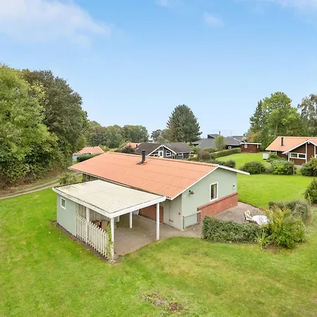 Ingebore - 350m From The Sea By Interhome *